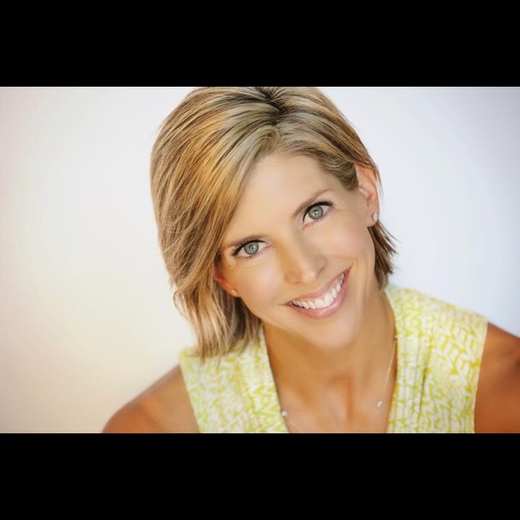 Meet your Posher, Cassye - Picture 2 of 3